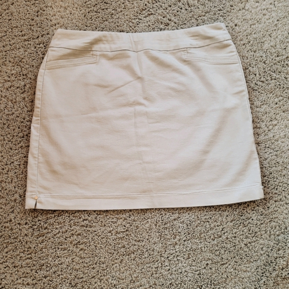 Skort